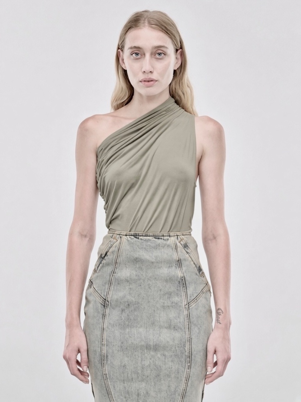 ENTIRE STUDIOS Asymmetrical One-Shoulder Top in Olive-Gray-Medium